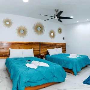 Hotel Naomi Center, Bacalar